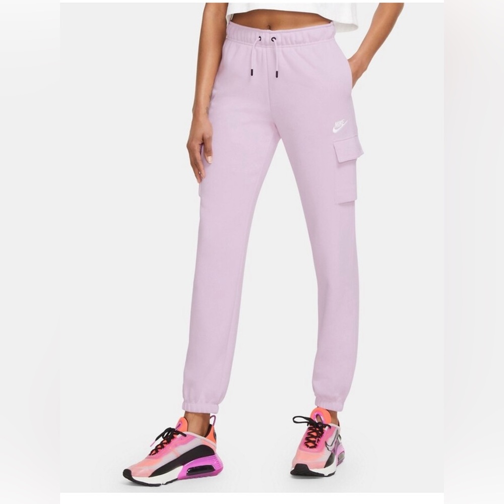 Nike Essentials cargo sweatpants